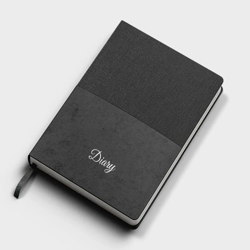 Custom Leather Diary - detail view 2